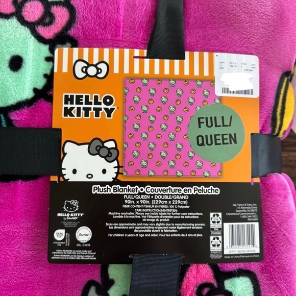 Hello Kitty Halloween Frankie Blanket Queen - Picture 2 of 3